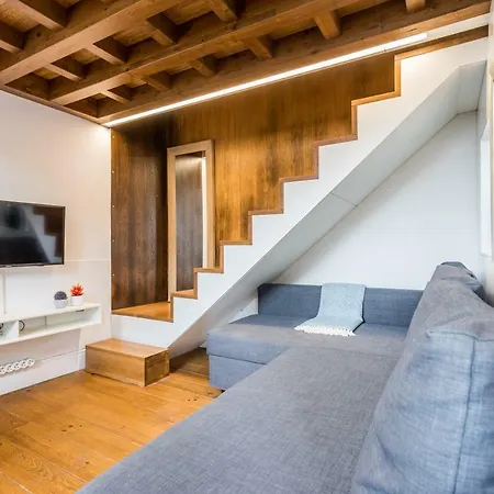 Alfama Blue Studio Loft - By Lu Holidays *
