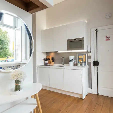 Alfama Blue Studio Loft - By Lu Holidays *